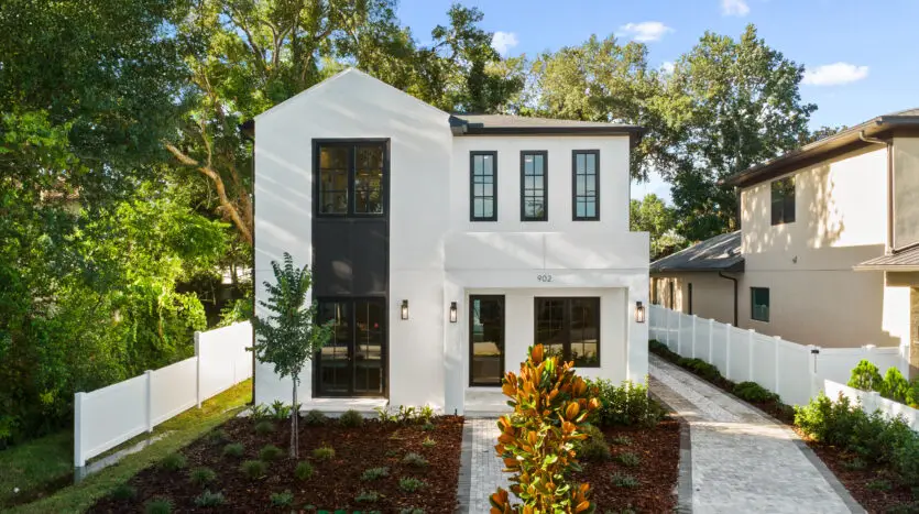 902 Shady Lane Dr