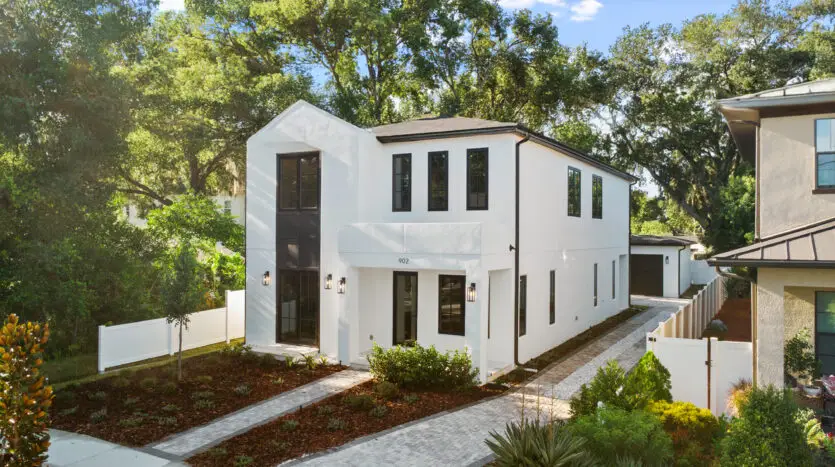 902 Shady Lane Dr