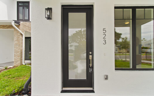 523 W Princeton